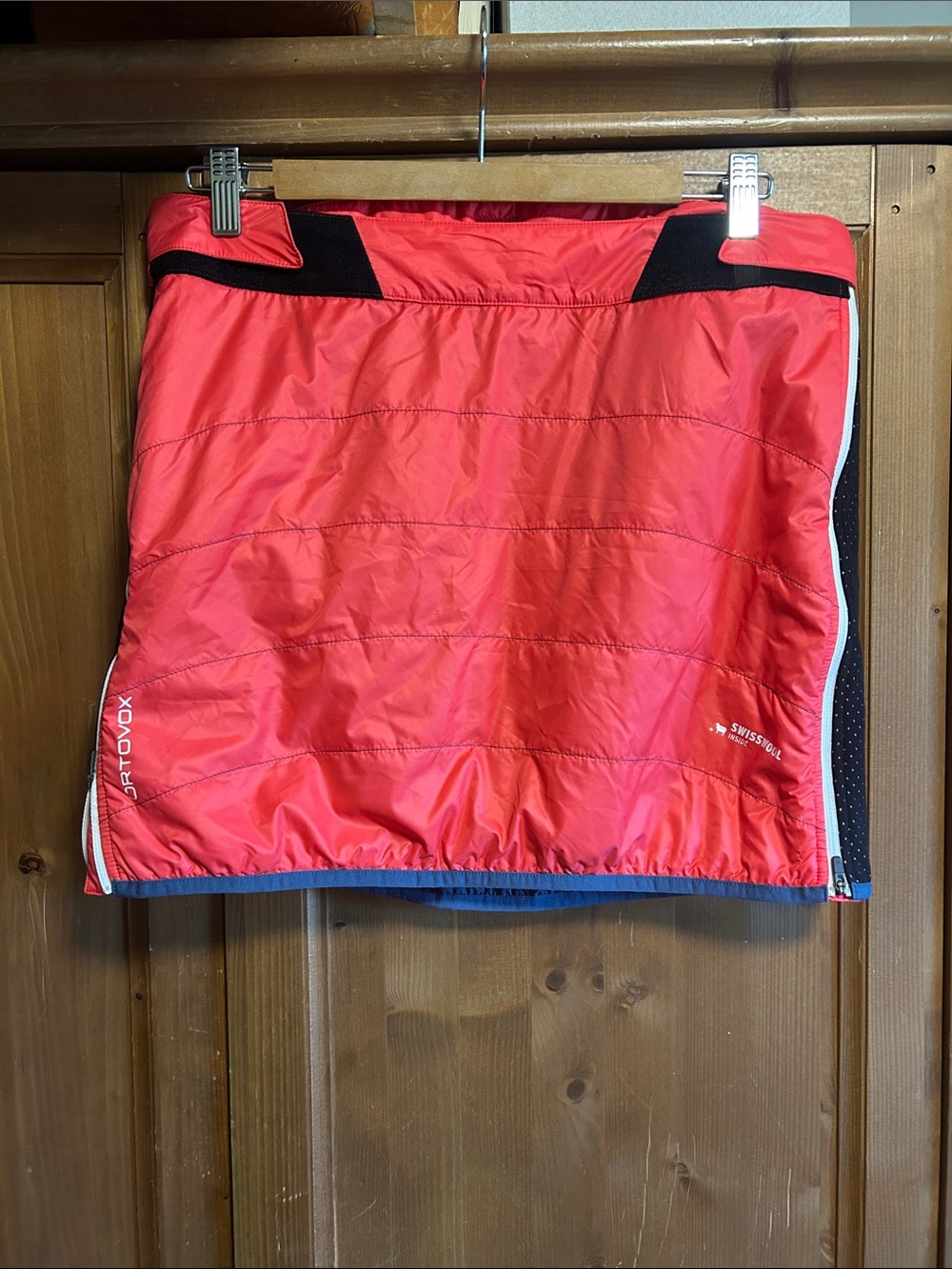 Ortovox Swisswool insulated Tech Skirt, Med, Hot Coral